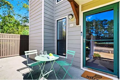 101 Park Ridge Circle, Marietta, GA 30068 - Photo 2