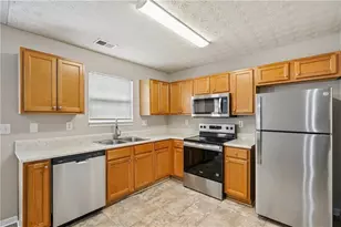 172 Summit View Dr, McDonough, GA 30253 - Photo 6