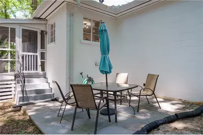 1920 W Forrest Avenue W, Atlanta, GA 30344 - Photo 22