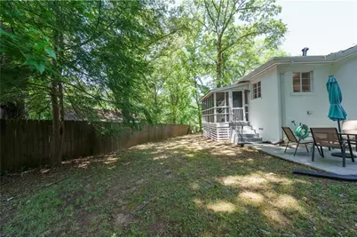 1920 W Forrest Avenue W, Atlanta, GA 30344 - Photo 24