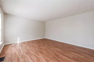 1800 Cres Hill Dr NW, Acworth, GA 30102 - Photo 8