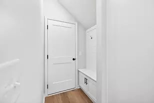 562 Madison St, Commerce, GA 30529 - Photo 14