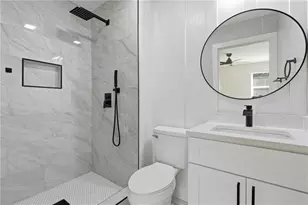 19 Robin Hood Dr, Savannah, GA 31406 - Photo 18