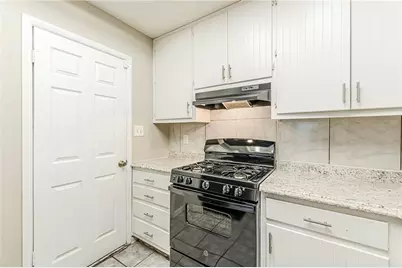 8685 Woodside Lane, Jonesboro, GA 30238 - Photo 18