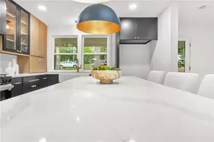 1967 Commodore Ln, Atlanta, GA 30341 - Photo 8