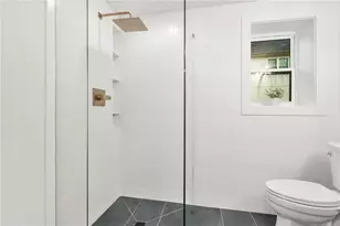 1967 Commodore Ln, Atlanta, GA 30341 - Photo 32