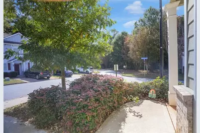 1506 Ashbrooke Trace Drive, Stone Mountain, GA 30083 - Photo 4