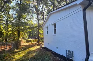 4834 Bartlett Rd, Forest Park, GA 30297 - Photo 20