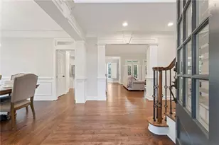 6005 Oakbury Ln, Suwanee, GA 30024 - Photo 8