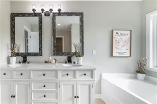 7402 Gossamer St, Union City, GA 30291 - Photo 42