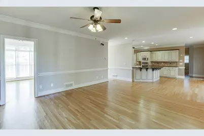 1450 Woodland Lake Drive, Snellville, GA 30078 - Photo 24