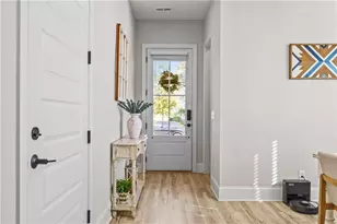 879 Samples Ln NW, Atlanta, GA 30318 - Photo 4