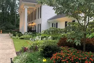 1700 Chartwell Trace, Stone Mountain, GA 30087 - Photo 2