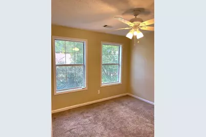 1276 Huntington Place Circle, Lithonia, GA 30058 - Photo 14