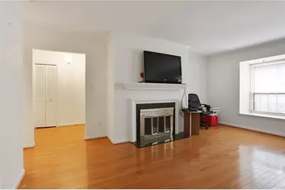 158 Maribeau Square NW, Atlanta, GA 30327 - Photo 4