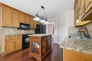 1045 SE Crystal Water Dr SE, Lawrenceville, GA 30045 - Photo 12