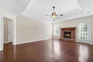 1045 SE Crystal Water Dr SE, Lawrenceville, GA 30045 - Photo 6