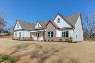 30 River Overlook Way, Jefferson, GA 30549 - Photo 4