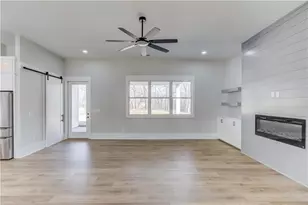 30 River Overlook Way, Jefferson, GA 30549 - Photo 14