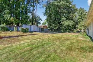 3553 Carriage Way, East Point, GA 30344 - Photo 20