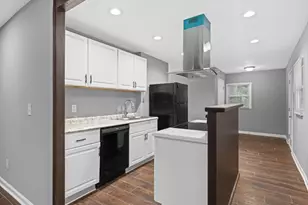 2783 NW Old Know Dr, Atlanta, GA 30318 - Photo 8