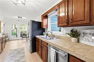 4314 Keheley Lake Ct NE, Marietta, GA 30066 - Photo 12