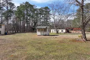 7275 Bishop Rd, Fairburn, GA 30213 - Photo 14