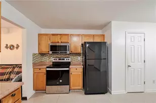 7161 Laurel Creek Dr, Stockbridge, GA 30281 - Photo 6