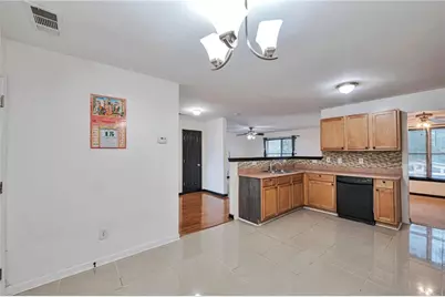 7161 Laurel Creek Drive, Stockbridge, GA 30281 - Photo 4