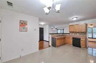 7161 Laurel Creek Dr, Stockbridge, GA 30281 - Photo 4