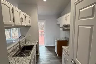 728 Fox Valley Dr, Stone Mountain, GA 30088 - Photo 4