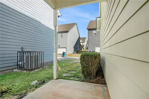 1821 Laurel Green Way, Atlanta, GA 30344 - Photo 32