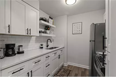 300 W Peachtree Street NE #3M, Atlanta, GA 30308 - Photo 10