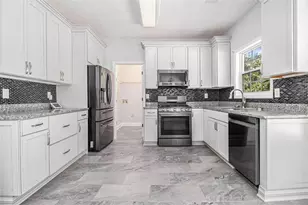 716 Habersham Ct, Ellenwood, GA 30294 - Photo 10