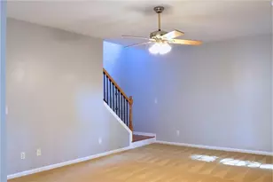 912 Tanners Point Dr, Lawrenceville, GA 30044 - Photo 14