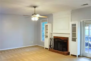 912 Tanners Point Dr, Lawrenceville, GA 30044 - Photo 10