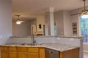 912 Tanners Point Dr, Lawrenceville, GA 30044 - Photo 16