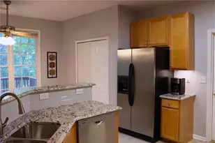 912 Tanners Point Dr, Lawrenceville, GA 30044 - Photo 18