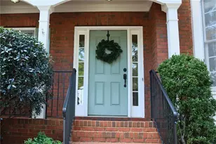 912 Tanners Point Dr, Lawrenceville, GA 30044 - Photo 2