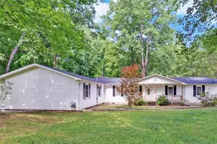 159 Old Park Rd, Lavonia, GA 30553 - Photo 1