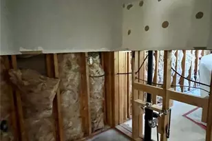 1079 Riverbend Club Dr SE, Atlanta, GA 30339 - Photo 8