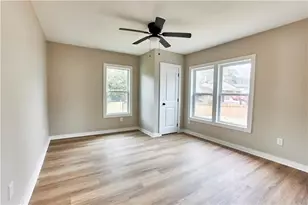 1332 Thurgood St SW, Atlanta, GA 30314 - Photo 8