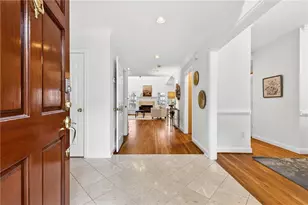 201 Crossing Valley Ln, Atlanta, GA 30339 - Photo 2