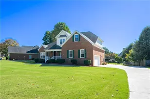 22 Churchill Downs NE, Cartersville, GA 30121 - Photo 2