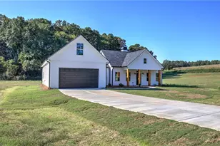 38 Hawkins Rd, Taylorsville, GA 30178 - Photo 4