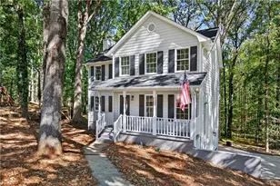 170 Forest Lake Dr, Fayetteville, GA 30215 - Photo 1