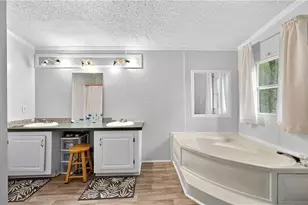 1090 S Hampton Rd, Hampton, GA 30228 - Photo 4