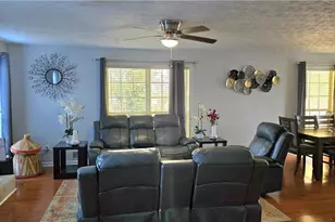 4618 Thomas Jefferson Ct, Stone Mountain, GA 30083 - Photo 4