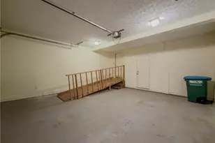 1990 Glenhurst Dr, Snellville, GA 30078 - Photo 34