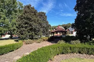 1990 Glenhurst Dr, Snellville, GA 30078 - Photo 46